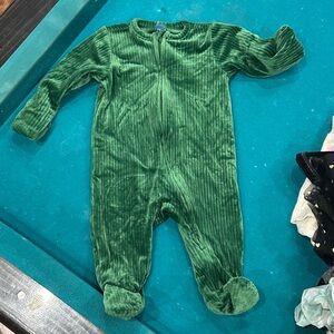 Old Navy Forest Green Kids Velvet Footie